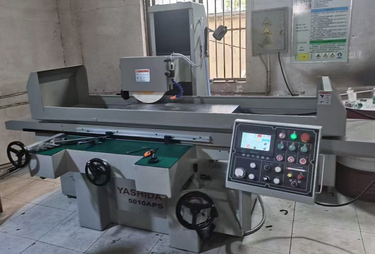 高精密數(shù)控平面磨床怎么用？